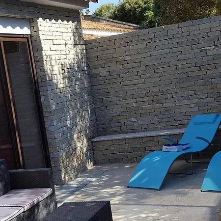 Locations Au Centre-ville De Porto-vecchio, Jardin, Terrasse, Parking Prive *