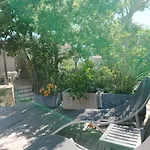 Locations Au Centre-ville De Porto-vecchio, Jardin, Terrasse, Parking Prive