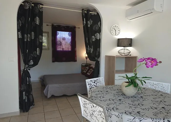 Vakantiehuis Locations Au Centre-ville De Porto-vecchio, Jardin, Terrasse, Parking Prive Porto-Vecchio (Corsica)
