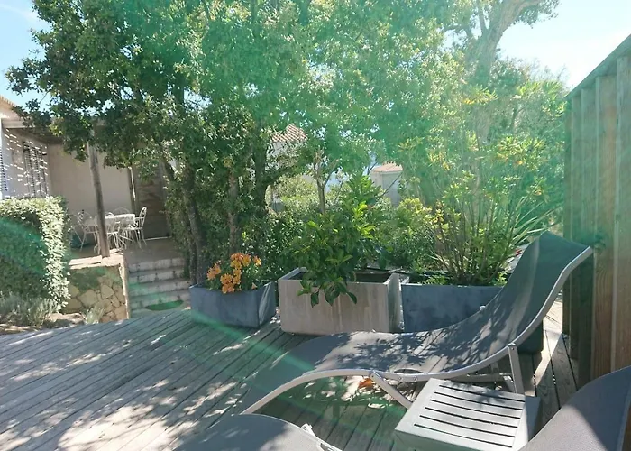 Locations Au Centre-ville De Porto-vecchio, Jardin, Terrasse, Parking Prive