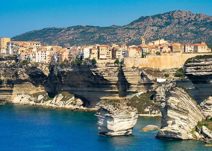 Locations Au Centre-ville De Porto-vecchio, Jardin, Terrasse, Parking Prive Porto-Vecchio (Corsica)